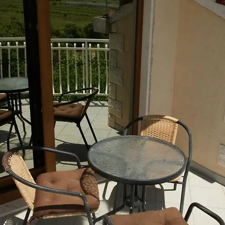Appartement Lucica *